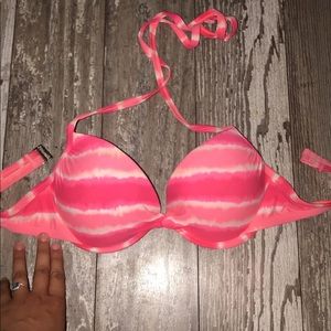 Women bathing suit top has never been worn!